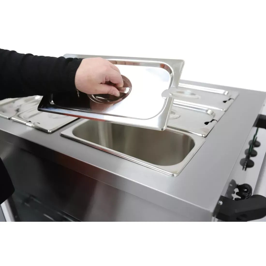 Mobile Bain Marie Servery with Hot Cupboard – GN Pan Capacity, 30 Meal Serving, Castors